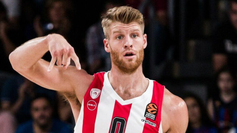 Σοκ στον Ολυμπιακό: Τραυματίστηκε ο Γουόκαπ! 1 sok ston olympiako traymatistike o goyokap