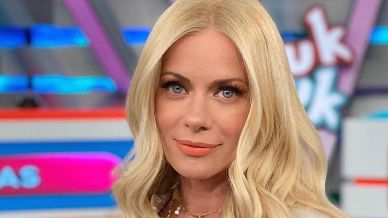 stin dimosiotita i chameni fotografia tis zetas makrypoylia poy ekapse kosmo