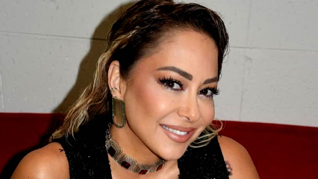 Το κόκκινο μαγιό της Μελίνας Ασλανίδου θα σε αφήσει με το στόμα ανοιχτό! 1 Μελίνα Ασλανίδου