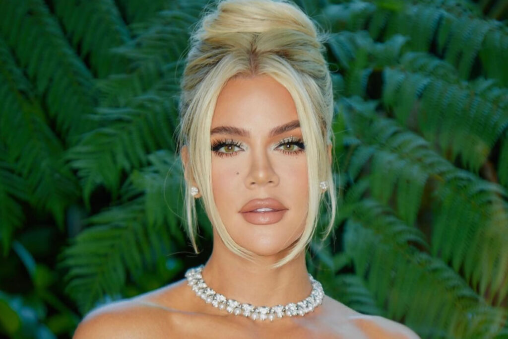 fashion icon i fashion faux pas i khloe kardashian kai i emfanisi me to sithroy