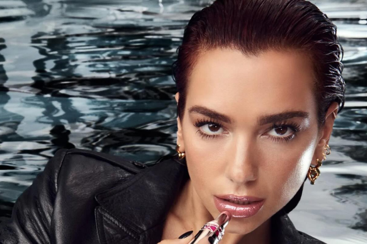 i dua lipa fernei ton kaysona me magio backstage video apo ta gyrismata toy almpoym