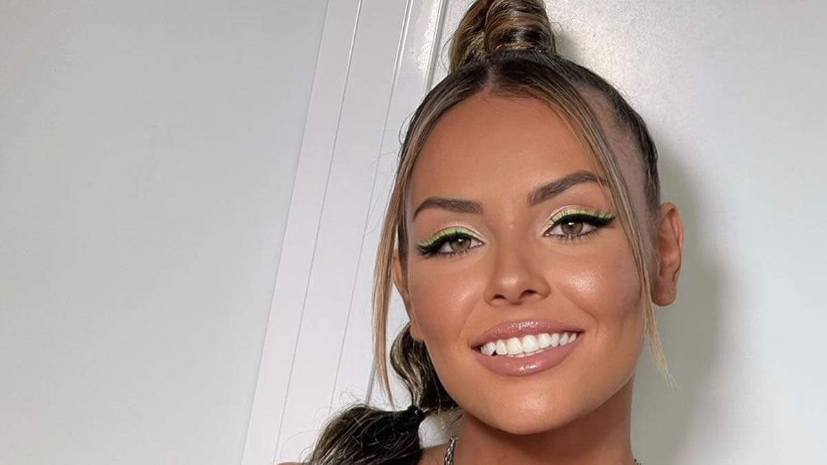 i sofianna avramaki apo to survivor elladas mas vazei se kalokairino mood me stories fotia