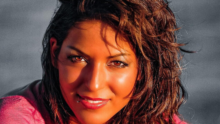 Ιωάννα Πηλιχού: Η «Εύα» από το «Ευτυχισμένοι Μαζί» γύρισε πλάτη και η θέα ήταν…πανοραμική! 1 ioanna pilichoy i eya apo to eytychismenoi mazi gyrise plati kai i thea itanpanoramiki