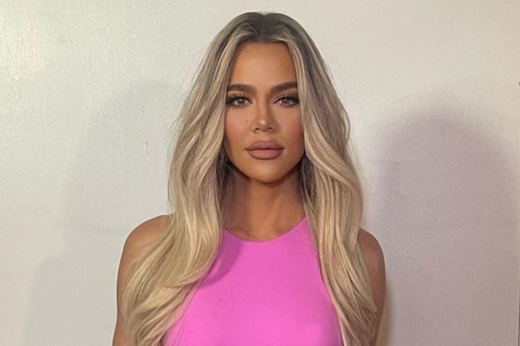 khloe kardashian kim kardashian barbie world 061423 1 8b1e183e43f14e80a7f89d2a1e05d83d