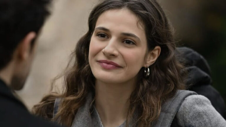 sasmos spoiler i santra thelei ton asteri tha kataferei na ton chorisei apo tin argyro