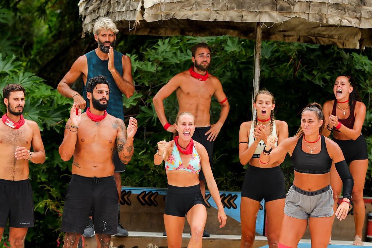 survivor spoiler 2 4 aytos einai o 3os ypopsifios pros apochorisi oristiko