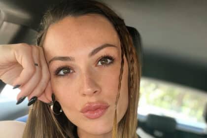 Η Δώρα Παντέλη, η γνωστή δημοσιογράφος και sportcaster, φαίνεται να περνάει υπέροχα στο Costa Navarino απολαμβάνοντας τον ήλιο και την θάλασσα