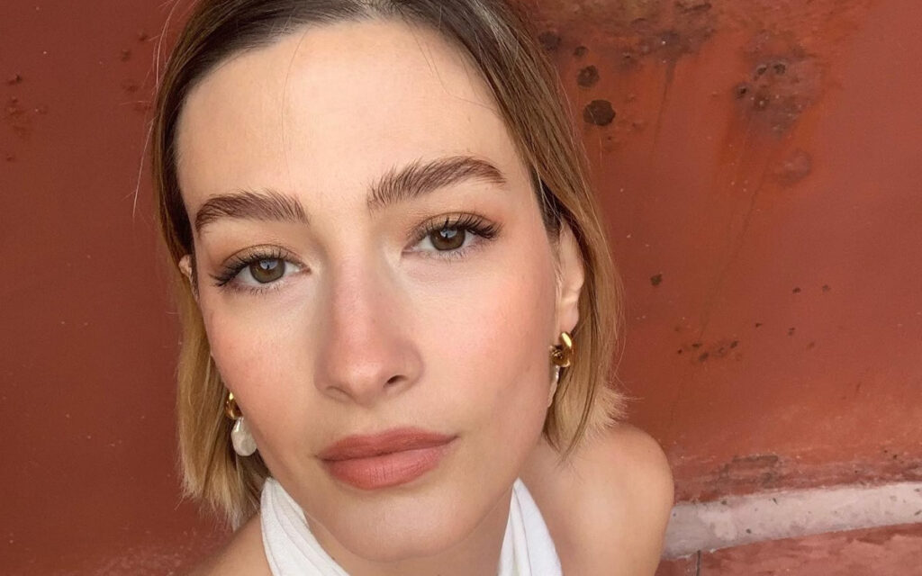 i ismini papavlasopoyloy richnei tin symi