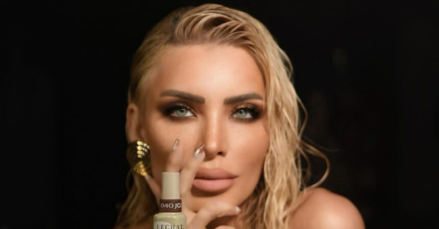 i katerina kainoyrgioy mas deichnei tin nea moda