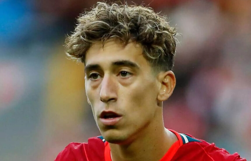 Η Λίβερπουλ επιλέγει τον Αρνε Σλοτ και εκείνος δεν έχει τον Τσιμίκα στα πλάνα του 1 Η Λίβερπουλ επιλέγει τον Αρνε Σλοτ! Ριζικές αλλαγές στο ρόστερ, με Τσιμίκα και Ντίαζ εκτός σχεδίων. Ο Σλοτ φέρνει όραμα για ανανέωση,