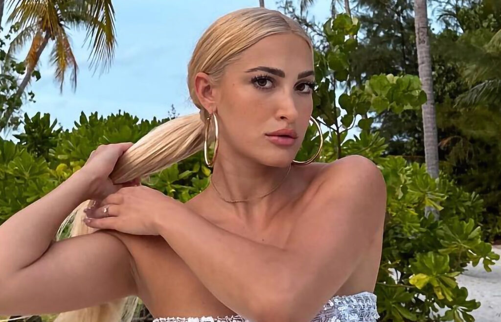 Με φωτογραφίες που θα κοσμούσαν τα εξώφυλλα περιοδικών η Ιωάννα Τούνη μοιράζει πόνο απλόχερα απο τις Σεϋχέλλες