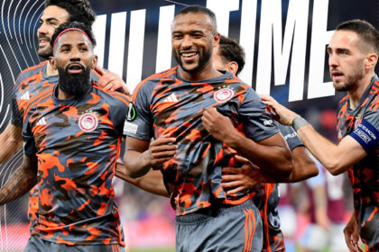 olympiakos thriamvos sto villa park me 4 2 kleidose istoriki prokrisi ston teliko toy conference league