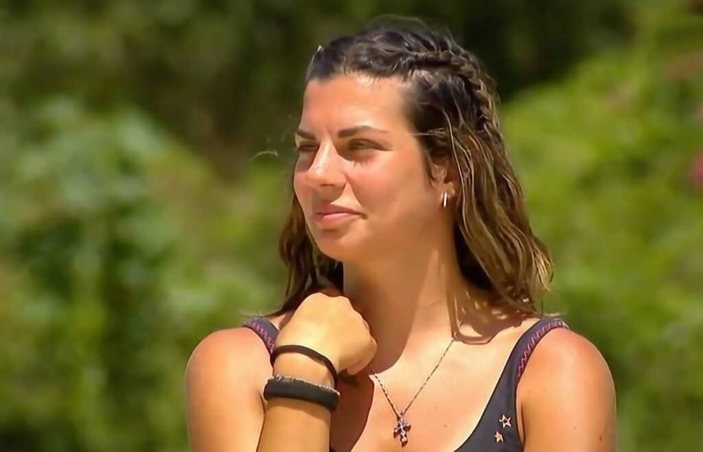 Survivor 2024: Χάνει ένα φαβορί η Μπλε ομάδα; Η Σταυρούλα αποχωρεί; 1 Survivor 2024: Η Σταυρούλα Χρυσαειδή ετοιμάζεται να αποχωρήσει απο το ριάλιτι. Διαρροή φέρνει τα πάνω-κάτω στο Survivor
