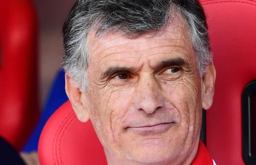 xana proto thema stin marca o chose loyis mentilimpar