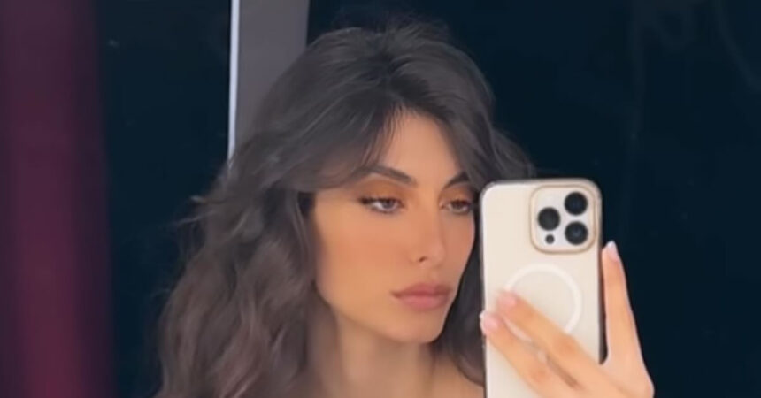 eyi ioannidoy mia emfanisi poy kathilonei