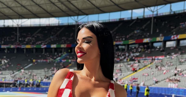 Η Ivana Knoll με το πιο εντυπωσιακό σετ στο γήπεδο! 1 i ivana knoll me to pio entyposiako set sto gipedo.fw