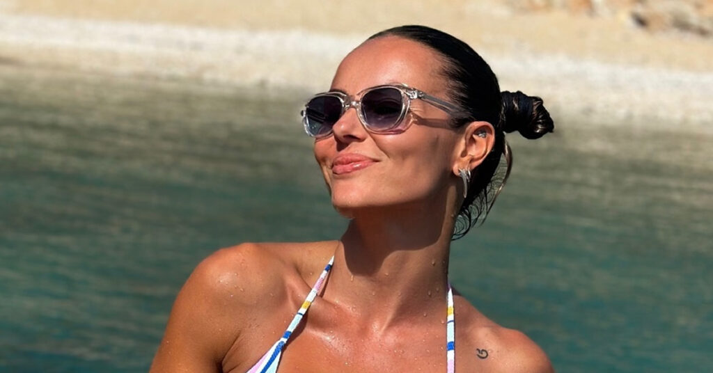 Η καλλονή του Survivor Σοφιάννα Αβραμάκη ποζάρει στην Κίμωλο και κλέβει τις εντυπώσεις! 1 i kalloni toy survivor sofianna avramaki pozarei