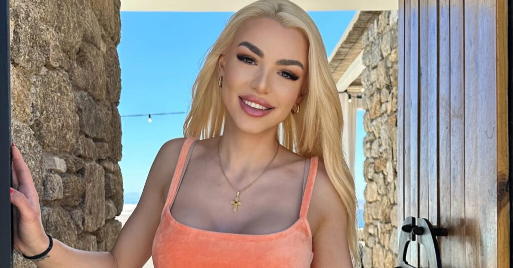 i mia kai monadiki stella mizeraki apo to power