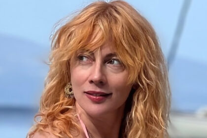 i smaragda karydi mas mageyei me to styl kai to