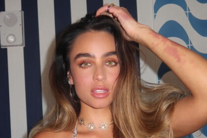 i sommer ray anastatonei to diadiktyo me tin tel