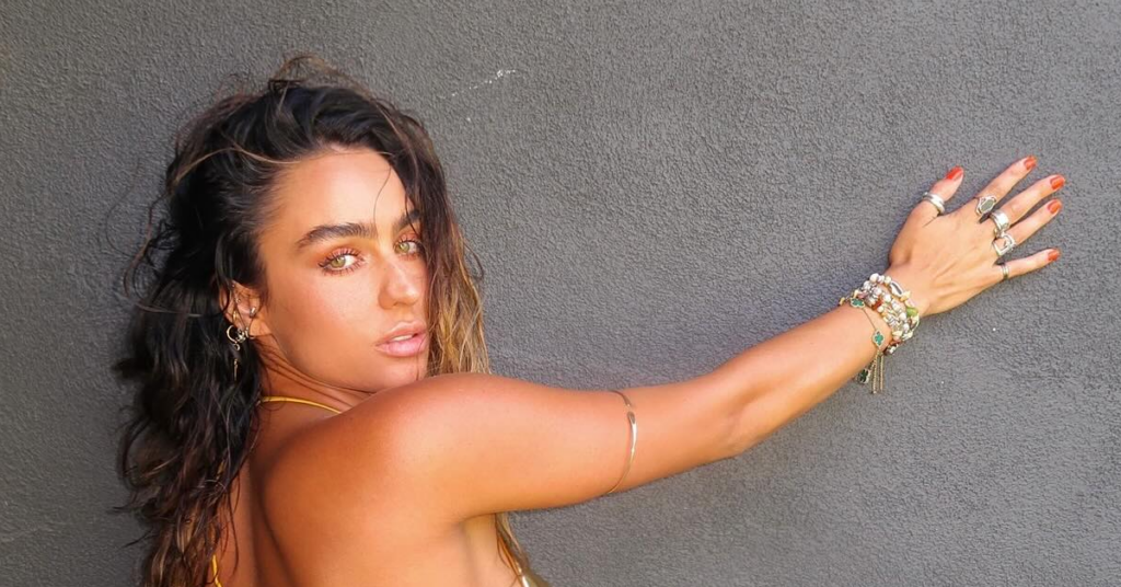 i sommer ray kathilonei me to kayto chryso mpiki.fw