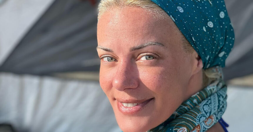 i zeta makrypoylia klevei tis entyposeis