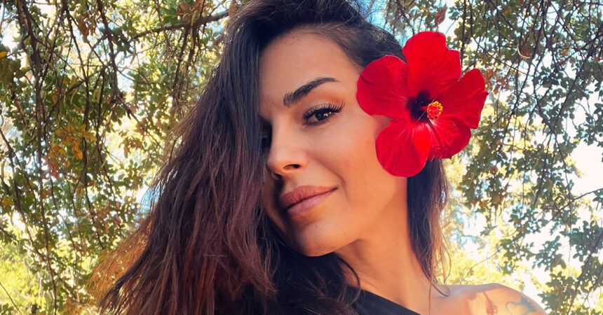 kalokairini thyella sto instagram i christina