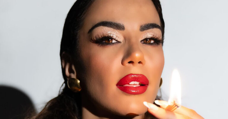 Μαγεύει η Ειρήνη Παπαδοπούλου με το καλλίγραμμο σώμα της! 1 mageyei i eirini papadopoyloy me to kalligrammo