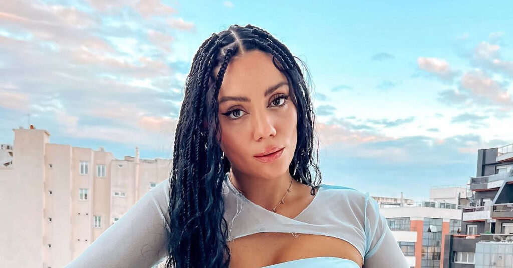 anna amanatidoy pozarei me leyko magio mageyonta 1