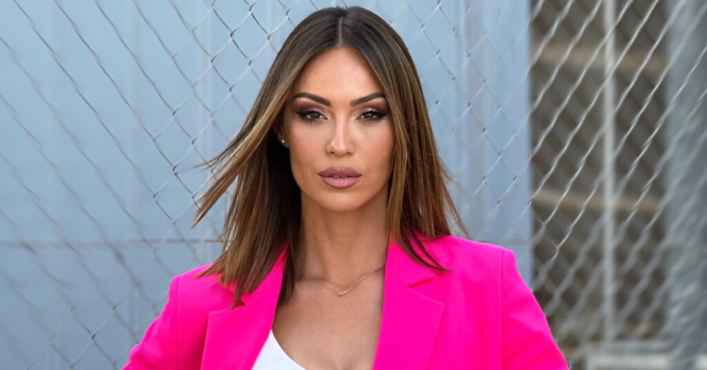 dora panteli pige sto sef alla mas ekapse 1