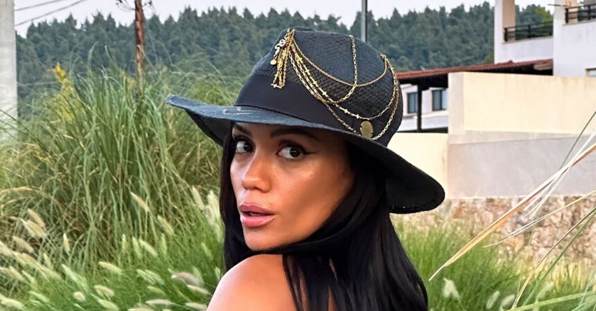 i anna amanatidoy os alli amazona zalizei me to