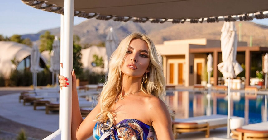 i katerina kainoyrgioy me kayto forema stin athi