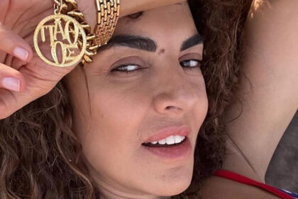 i maria solomoy mas mageyei me to ekthamvotiko t
