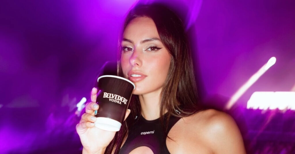 Η Όλγα Ντάλλα κλέβει την παράσταση με το μαύρο κορμάκι της! 1 i olga ntalla klevei tin parastasi me to mayro 1