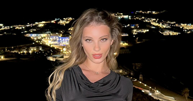 Άννα Μαρία Ηλιάδου με μαύρο φόρεμα εκτοξεύει τη θερμοκρασία στη Μύκονο! 1 anna maria iliadou1.fw