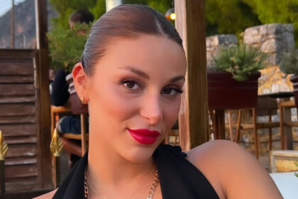chrysa chatzigeorgioy oi thaymastes tis trelathi