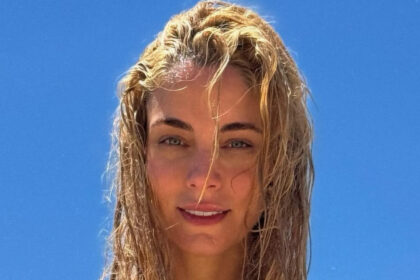 doykissa nomikoy i thea tis thalassas se nees