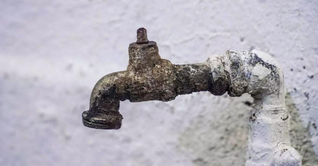 neo kyvernitiko afigima gia tin akriveia i leips