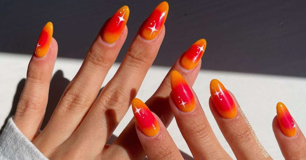 Σε εκνευρίζει όταν το μανικιούρ σου ξεφλουδίζει; Δες τη λύση εδώ! 1 se ekneyrizei otan to manikioyr soy xefloydizei