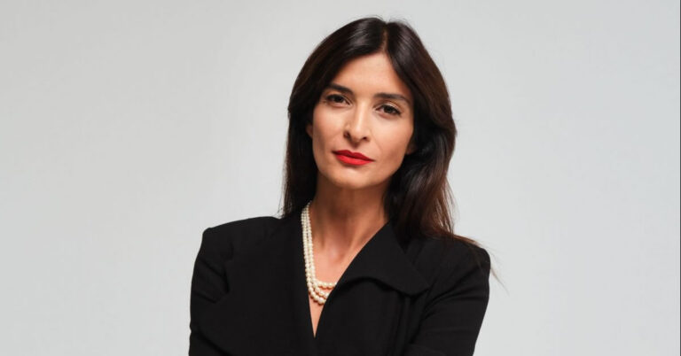 Η Γη της Ελιάς: Η Ιουλία στο κέντρο καταιγίδας. Οι εξελίξεις που σοκάρουν 1 i gi tis elias i ioylia sto kentro kataigidas oi