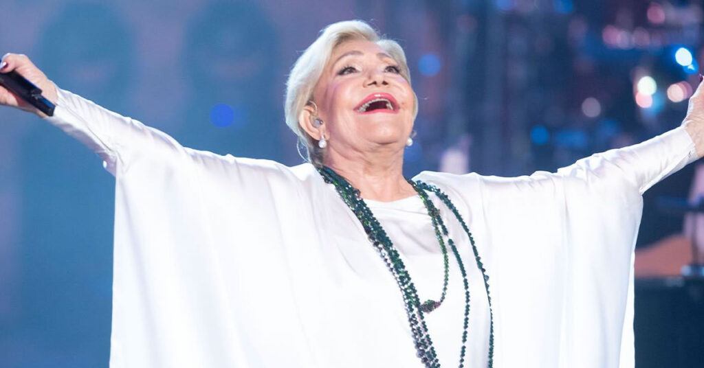 Μαρινέλλα: Τι λένε οι γιατροί για την υγεία της μετά το σοβαρό εγκεφαλικό που υπέστη στο Ηρώδειο 1 i marinella einai en zoi kai epikoinonei kathisy