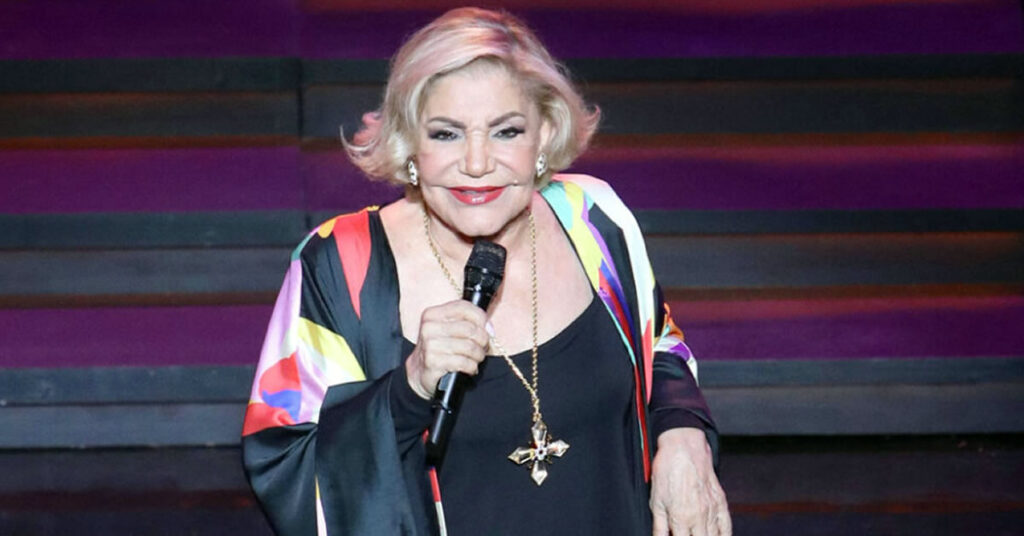 Σοκαριστικό βίντεο: Τι είπε στους θεατές του Ηρωδείου η Μαρινέλλα, λίγα δευτερόλεπτα πριν καταρρεύσει 1 sokaristiko vinteo ti eipe stoys theates toy iro