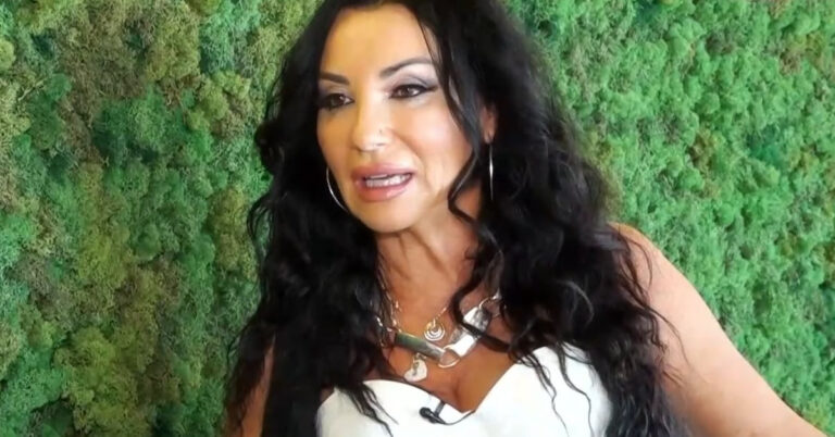 Πόπη Μαλλιωτάκη: Πλήττει με τα σχόλιά σας! Ξεπεράστε το! Δεν σηκώνει κουβέντα για τις φωτογραφίες της. Δείτε γιατί! 1 popi malliotaki plittei me ta scholia sas xepera