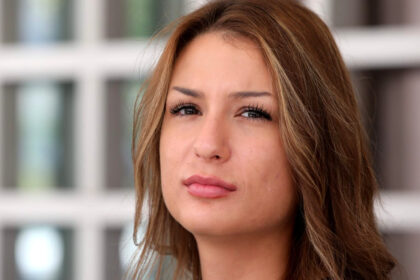 giati synelifthi i georgia mpika to vrady tis ky