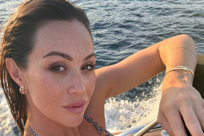 to thayma sta 38 i dora panteli egine mitera