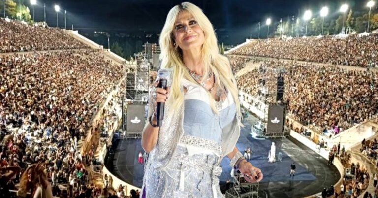 Η Άννα Βίσση απογείωσε το Καλλιμάρμαρο – Sold out με 65.000 θεατές η πρώτη της συναυλία 1 i anna vissi apogeiose to kallimarmaro sold out me 65 000 theates i proti tis synaylia