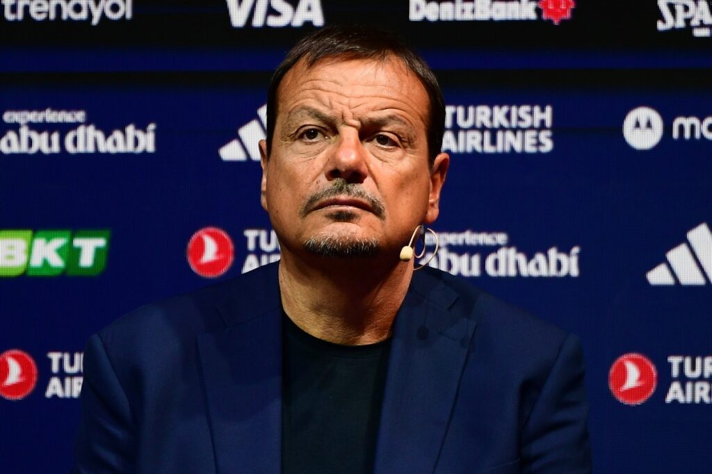 Ποιος είναι ο παίκτης που «ξεφτιλίζει» τον Αταμάν; Γιατί κάνει τα στραβά μάτια ο Τούρκος; 5 ataman 1