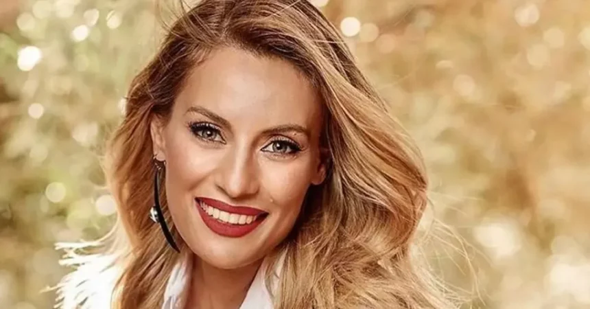 eleonora meleti oi axechastes fotograf