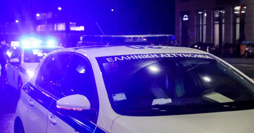 epithesi se astynomiko sti xalkida roma syllipseis
