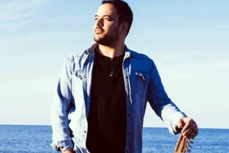 penthos stin kriti efyge apo ti zoi o ne